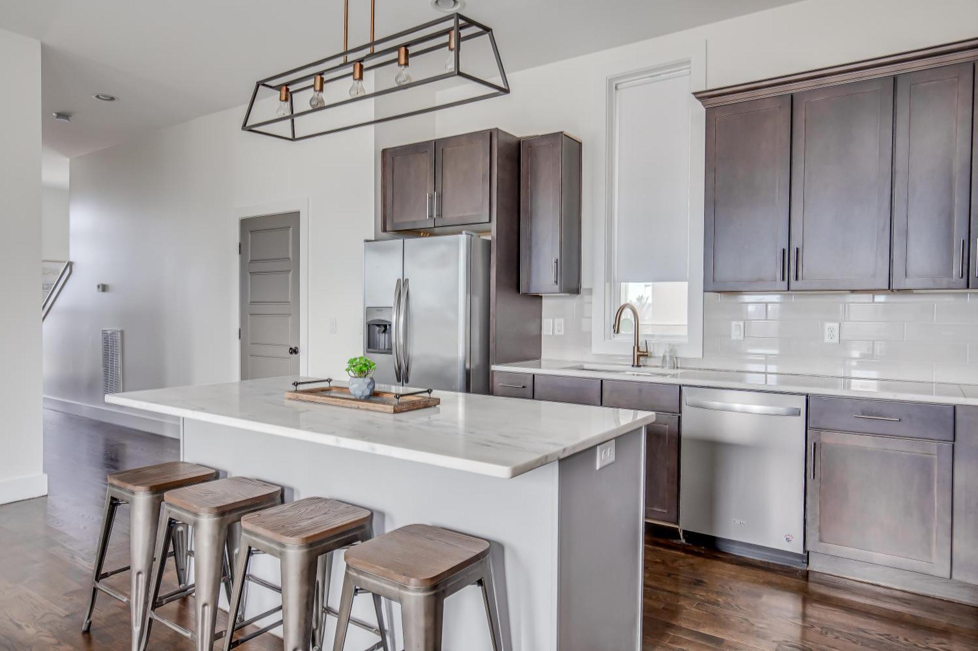 Whiskey House With Rooftop Golf, City Views! 8Min To Downtown! Sleeps 9! Nashville Buitenkant foto
