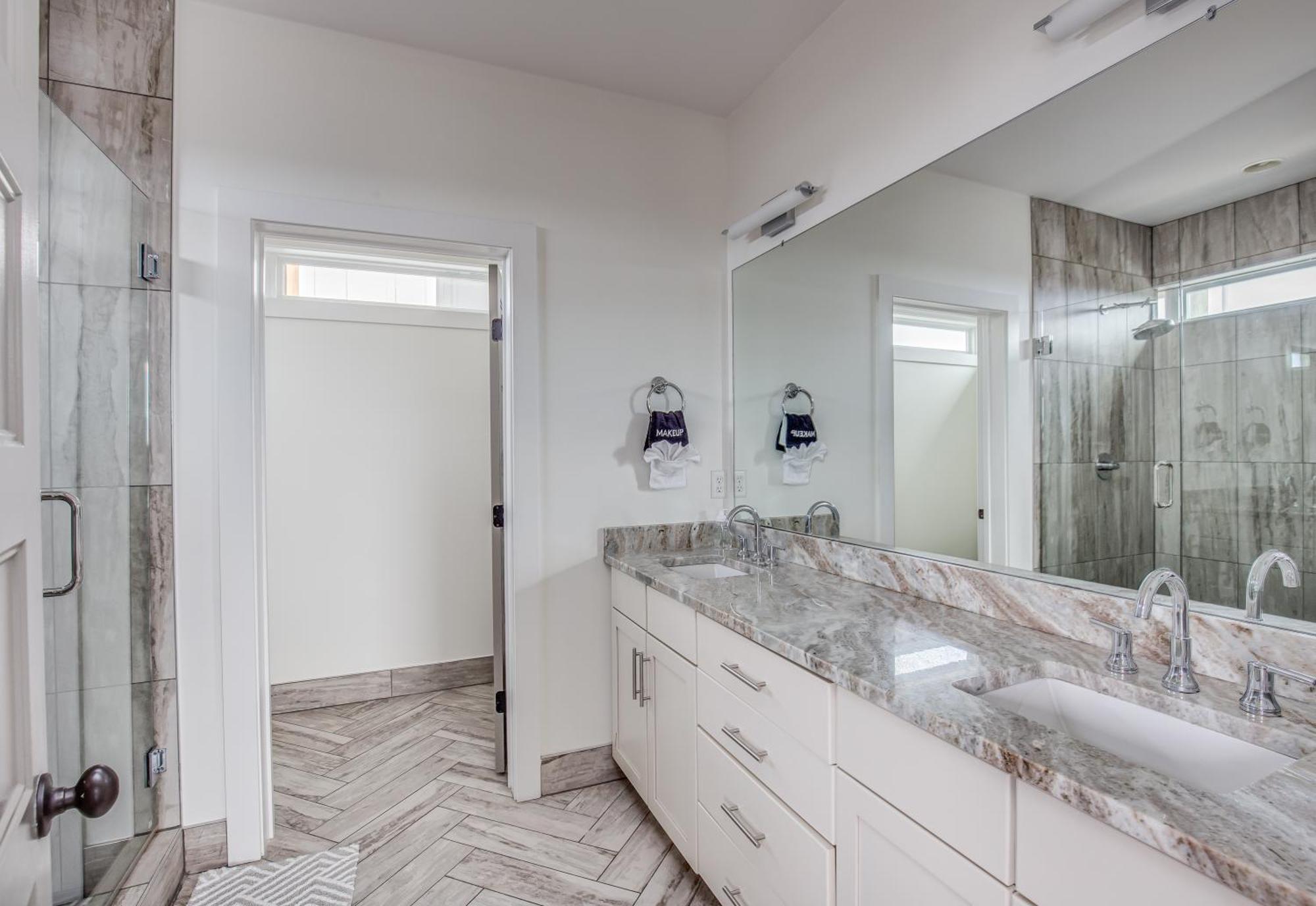 Whiskey House With Rooftop Golf, City Views! 8Min To Downtown! Sleeps 9! Nashville Buitenkant foto